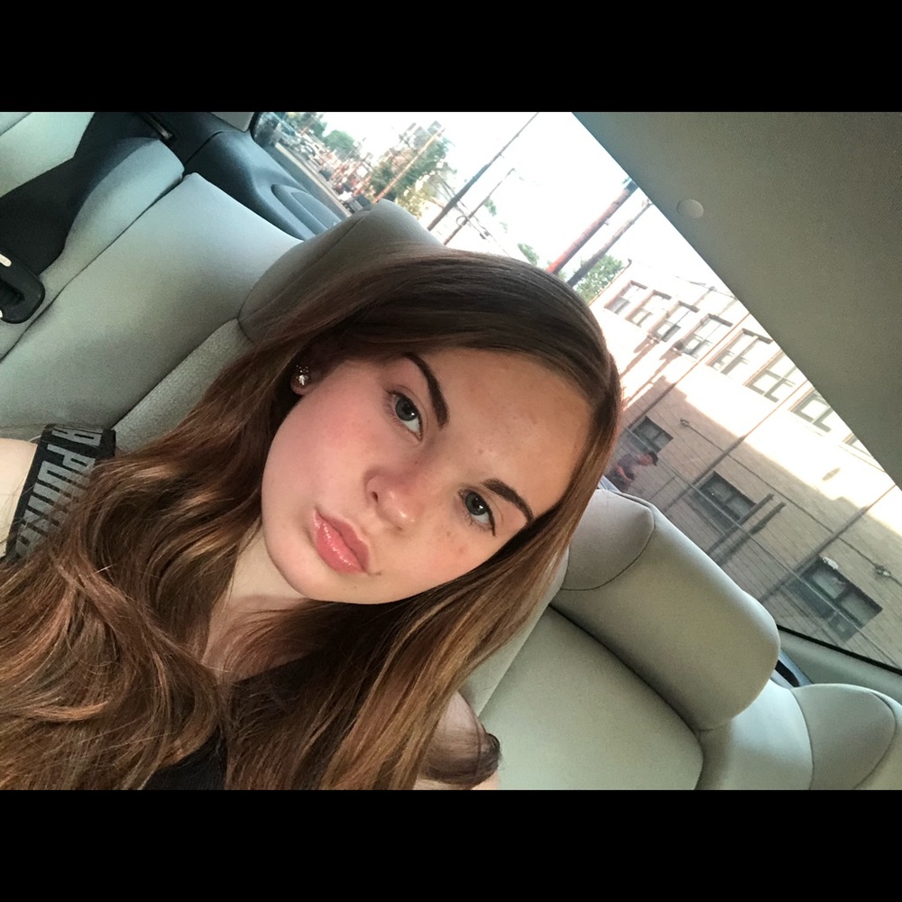 Meet your Posher, Sophia